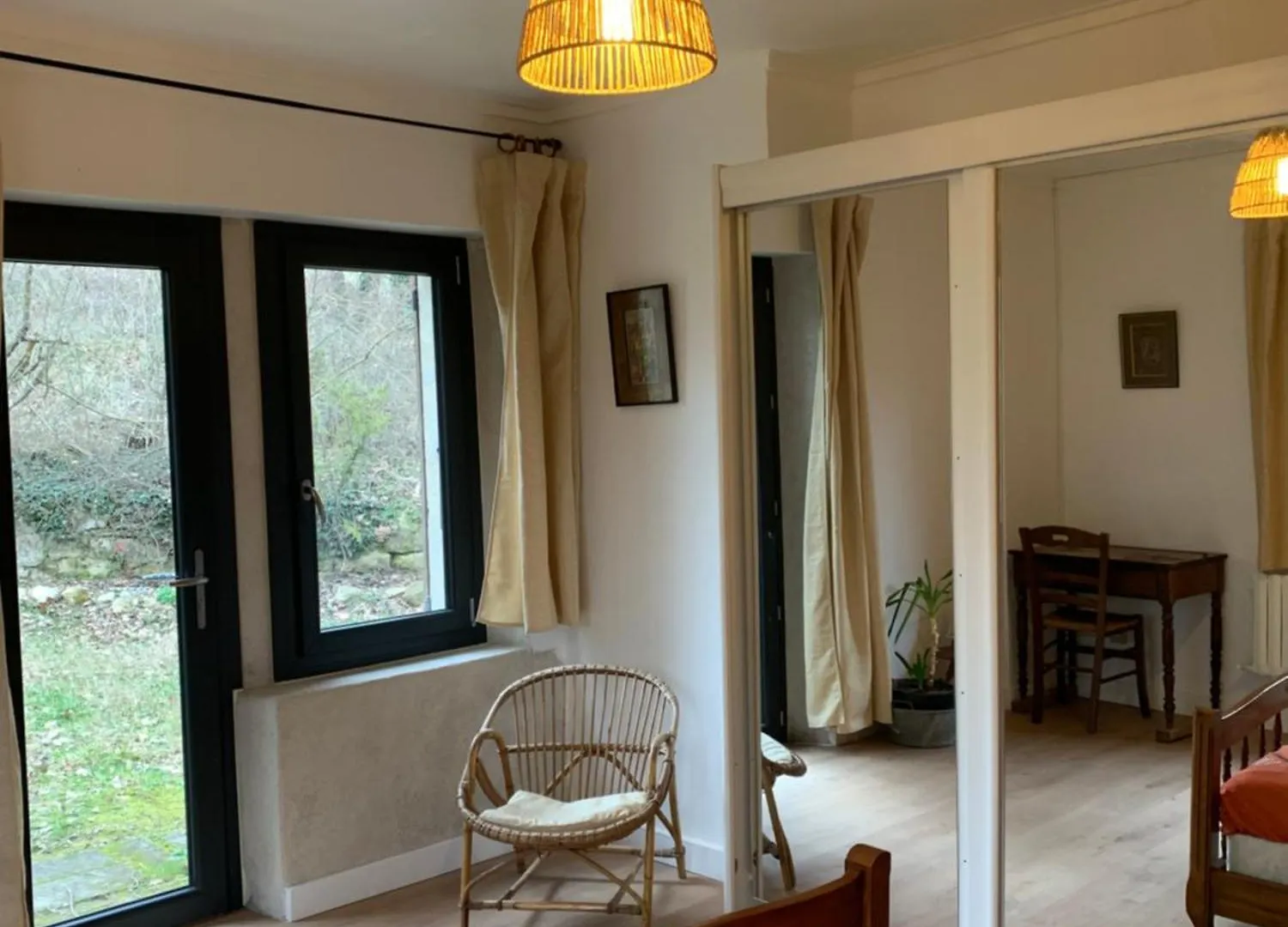 Les Favouilles - Gite & Chambres D Hotes Dauphin 0*,  Frankrike